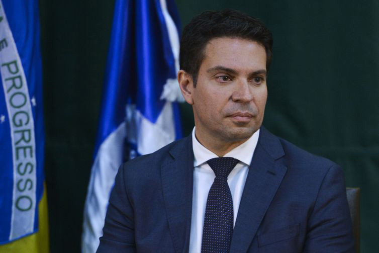 Brasilia DF 28 04 2020=Alexandre Ramagem, que exercia o cargo de diretor da Agência Brasileira de Inteligência (Abin), é graduado em direito pela Pontifícia Universidade Católica do Rio de Janeiro (PUC-Rio). Ingressou na Polícia Federal (PF) em 2005 e atualmente é delegado de classe especial. Sua primeira lotação foi na Superintendência Regional da PF no estado de Roraima.foto Valter Campanato/AgÃªncia Brasil